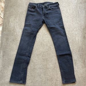 Pretty much new dark new style stretching Diesel jeans